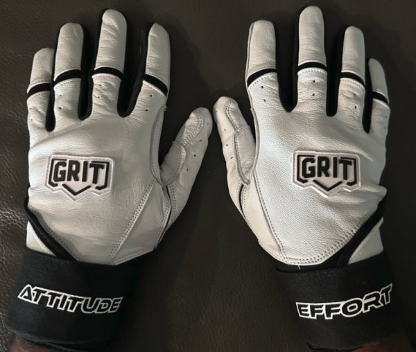 GRIT-gloves-black-white